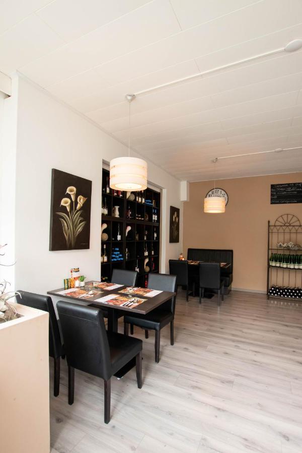 De Vier Linden Acomodação com café da manhã Vierlingsbeek Exterior foto